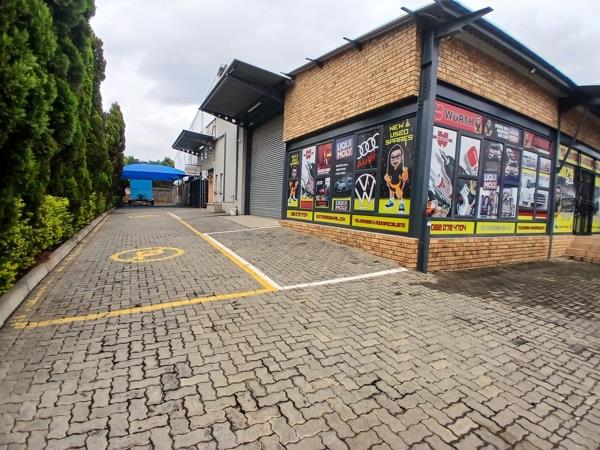 300 m² Industrial space