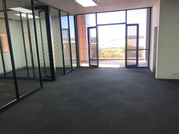 83  m² Retail Space