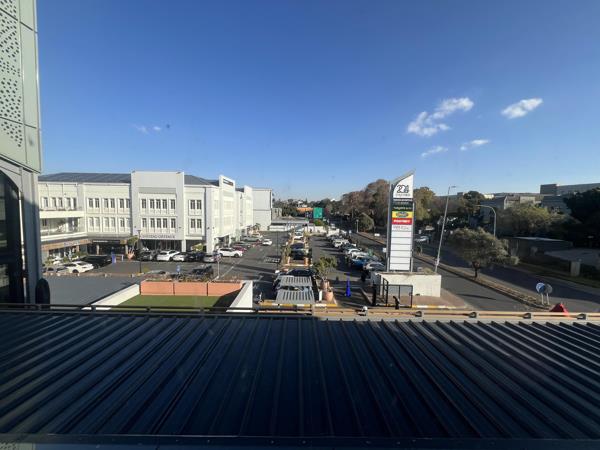 52  m² Commercial space