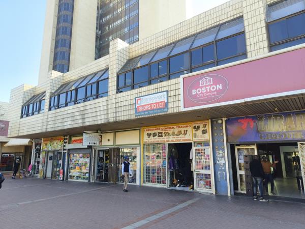 70.6 m² Retail Space