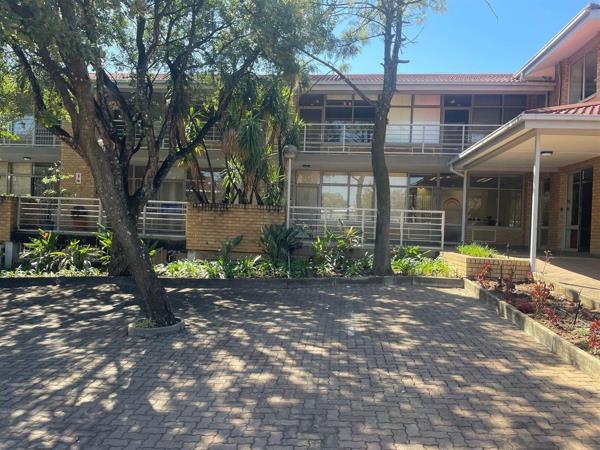 177  m² Commercial space