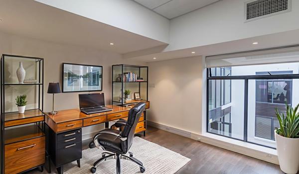 17.4  m² Commercial space