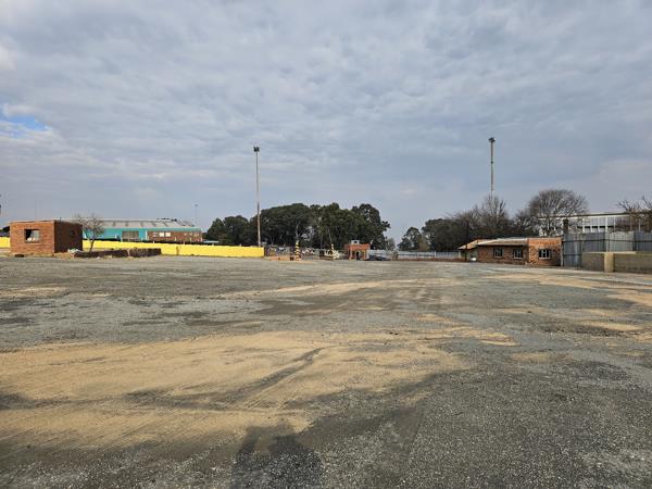 10 000  m² Industrial space