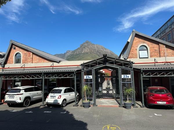 248  m² Office Space