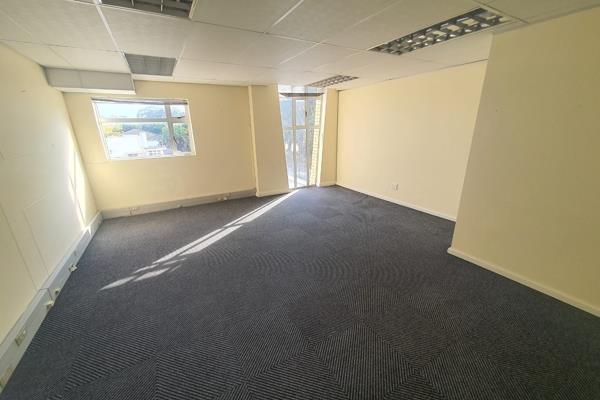 118  m² Commercial space