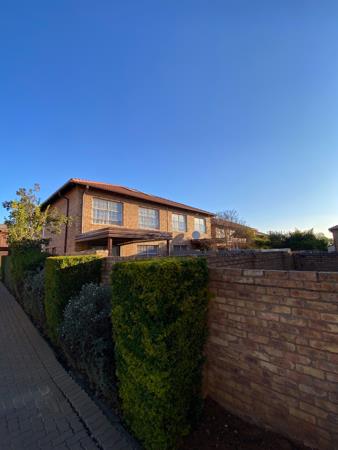 4 Bedroom Townhouse