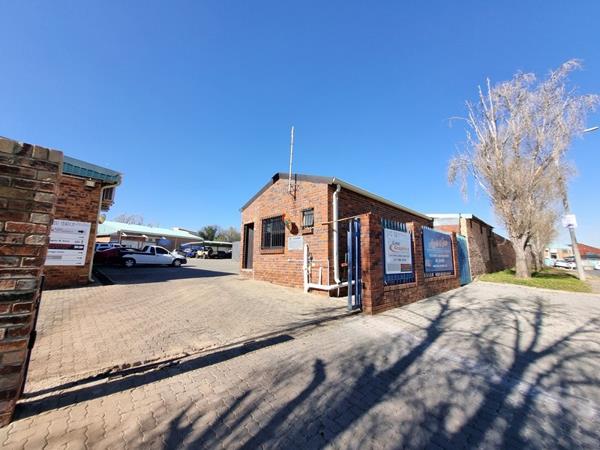 7 437  m² Industrial space