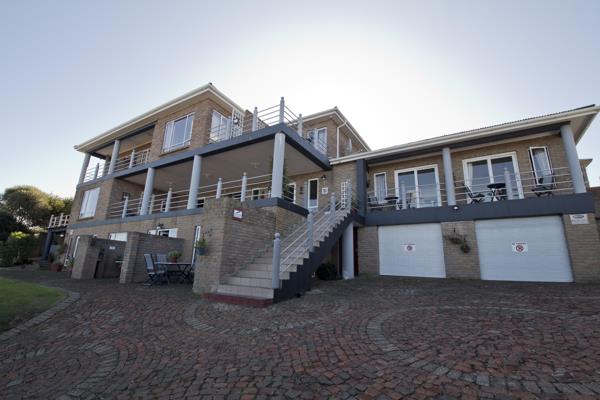 11 Bedroom House