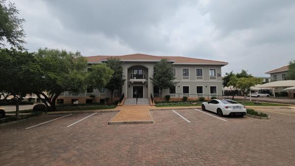 203  m² Commercial space