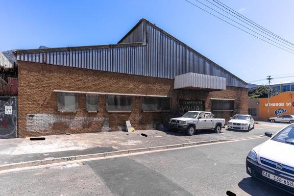 800  m² Commercial space