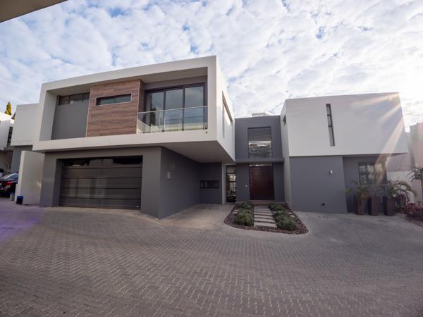 5 Bedroom House