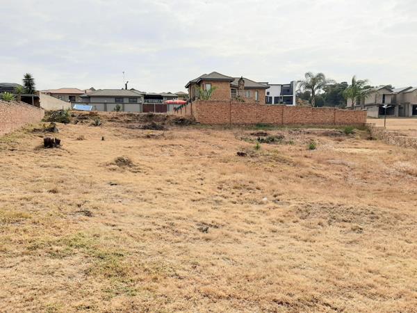 841 m² Land