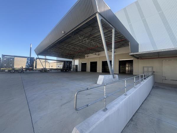 17 600  m² Industrial space