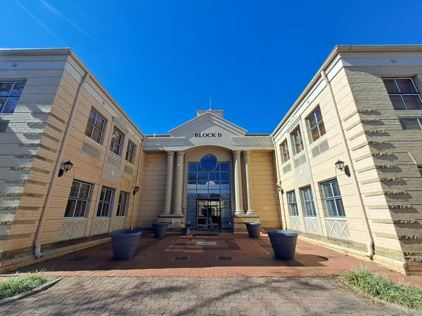 270  m² Commercial space