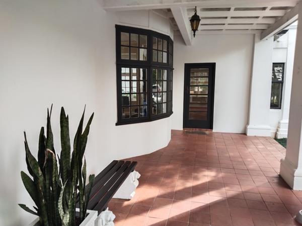 800  m² Commercial space