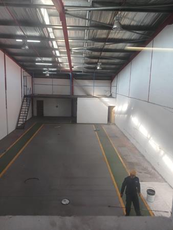 296  m² Industrial space