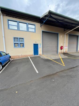 215  m² Commercial space