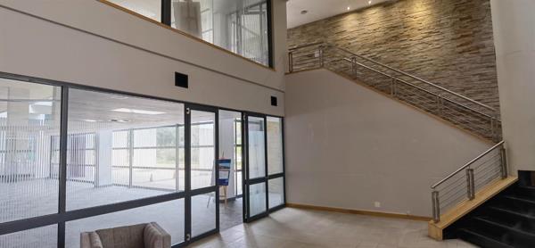 343  m² Commercial space