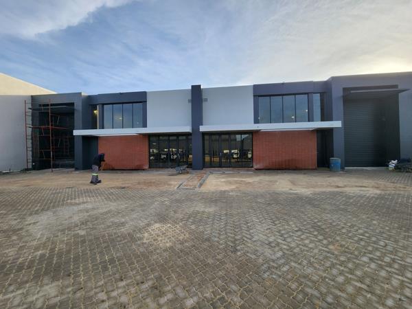 558  m² Industrial space