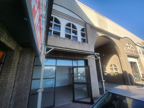 300  m² Commercial space