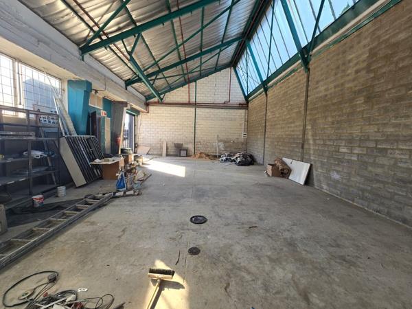 127  m² Commercial space