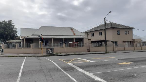 546  m² Commercial space