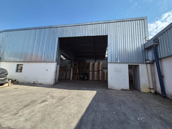 490  m² Industrial space