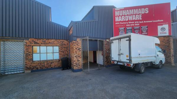 160  m² Commercial space