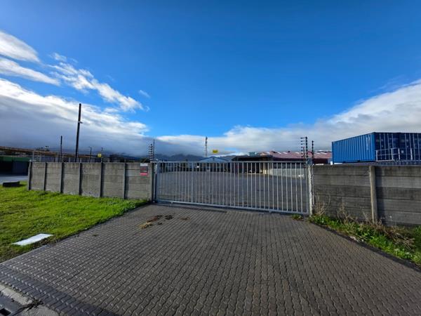 2 605  m² Industrial space