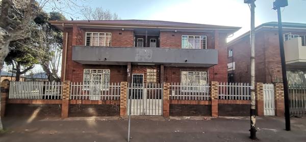 300  m² Commercial space