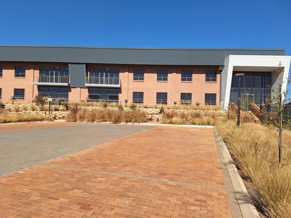 2 230  m² Industrial space