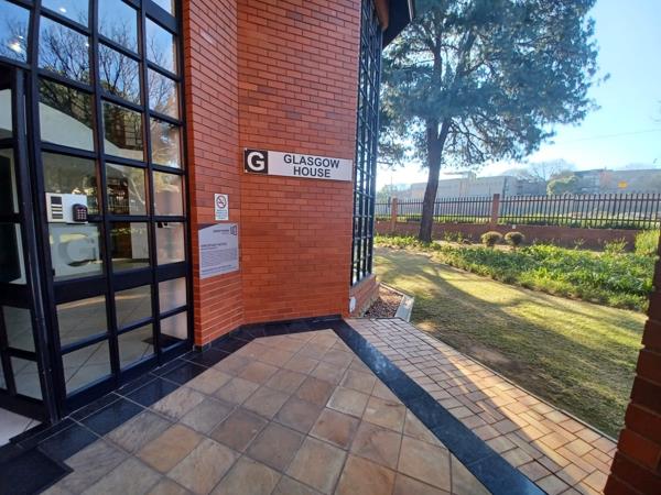 793  m² Commercial space