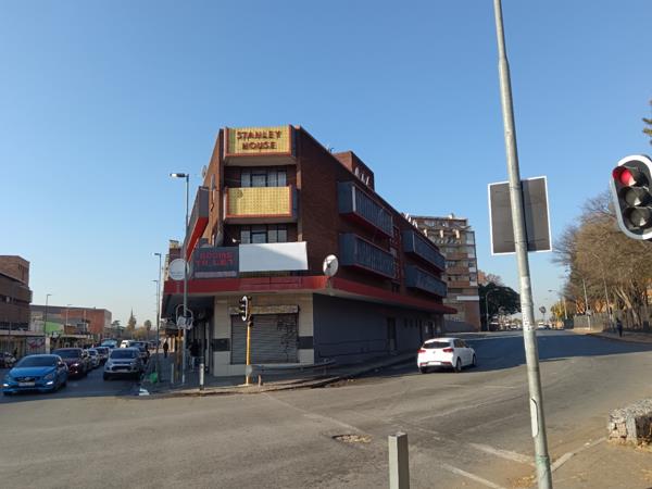 800  m² Commercial space