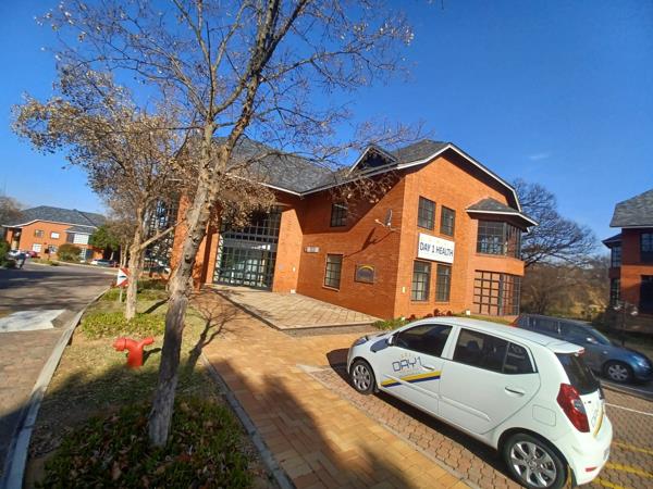 512 m² Office Space