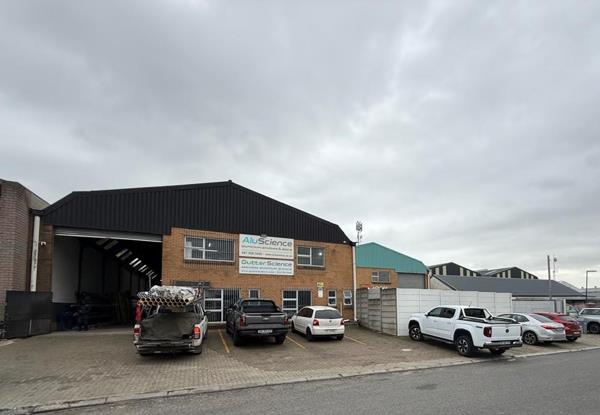 650  m² Industrial space