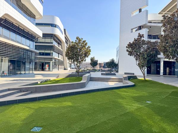 473.1  m² Commercial space