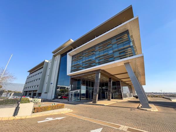 571  m² Office Space