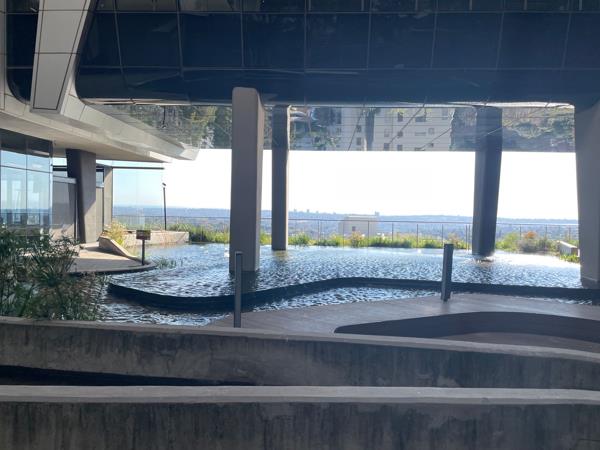 2 155  m² Commercial space