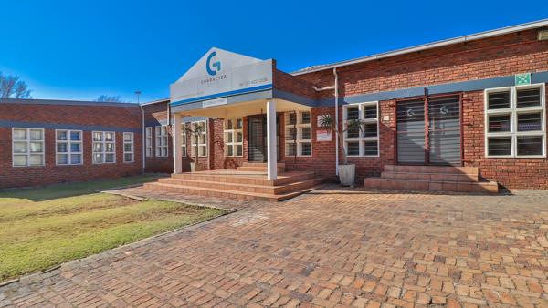 2 720 m² Commercial space