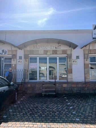 83  m² Commercial space