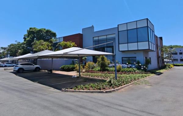 645  m² Commercial space