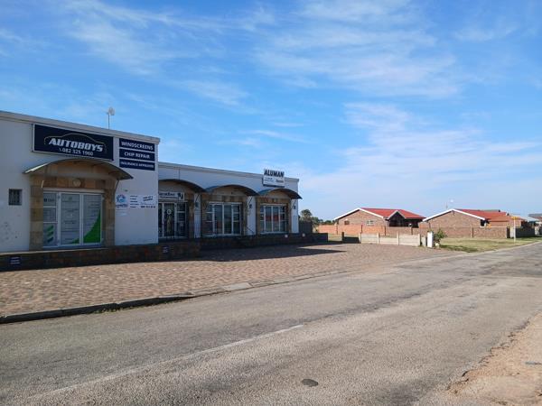 85  m² Commercial space