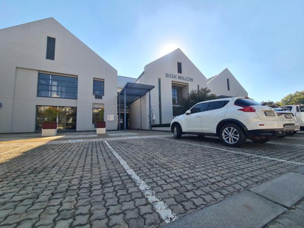 114  m² Commercial space