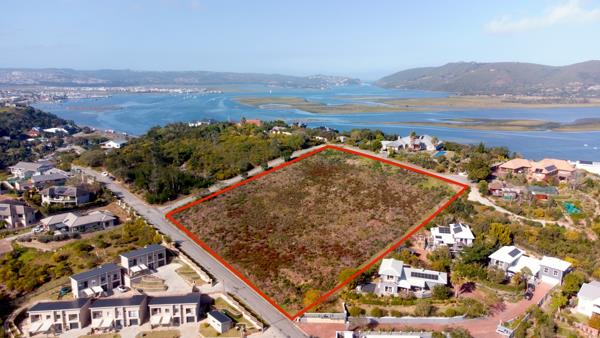 8 175 m² Land