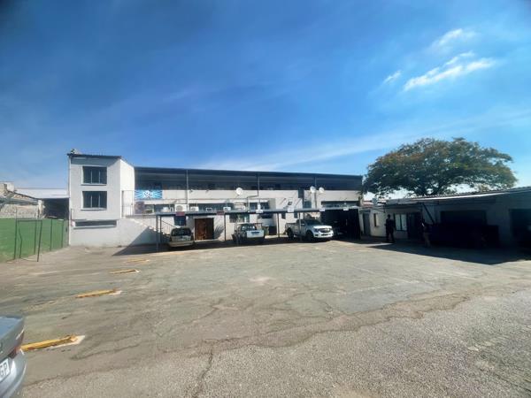 861 m² Commercial space