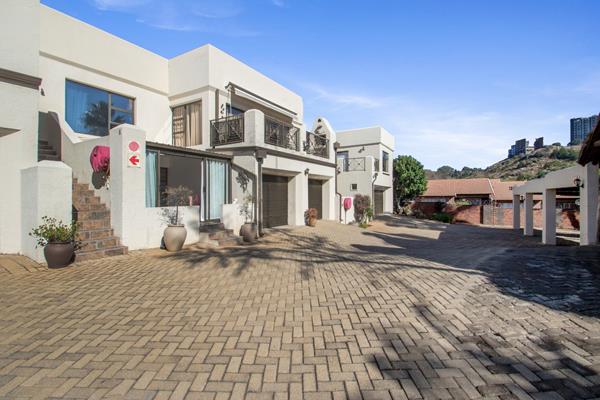 3 Bedroom Townhouse