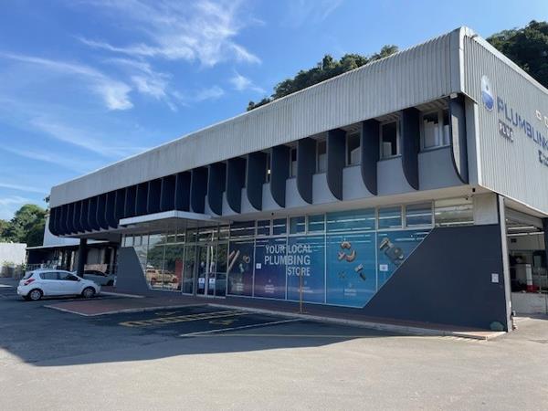 650  m² Commercial space