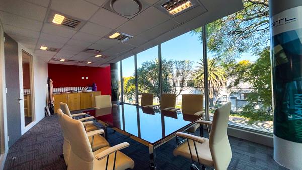 208 m² Commercial space