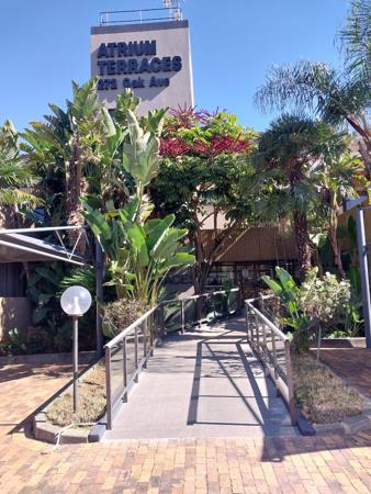 122  m² Commercial space