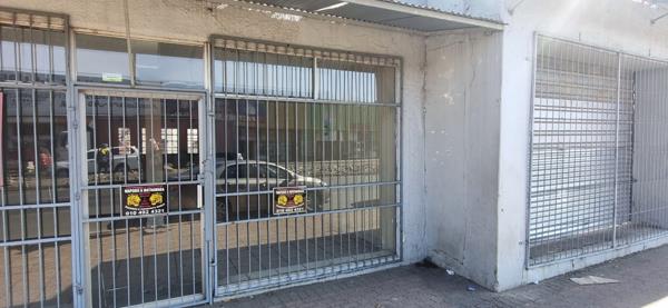 80  m² Commercial space